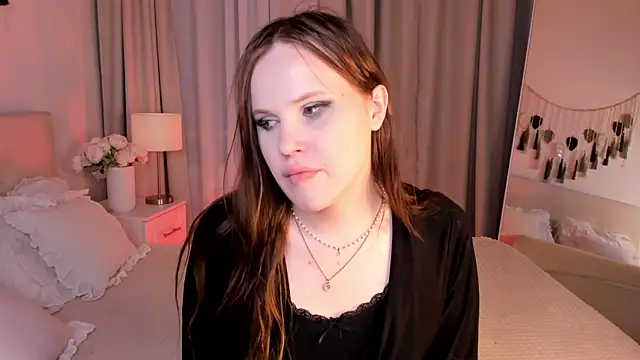 EffieMinki online show from 2, 7, 2026