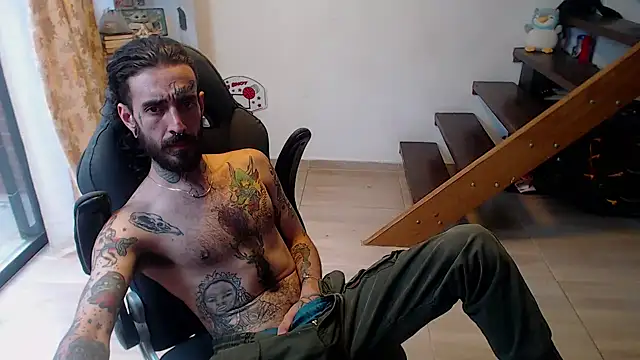 Snapshot of harry_reems1 chatting on 2, 1, 2025 harry reems1 online show from 2, 1, 2025