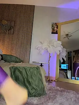 KikiVega online show from 11, 4, 2026