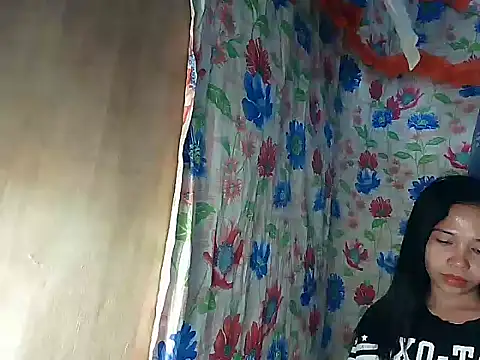 PinaySkinnyGirl online show from 12, 1, 2026