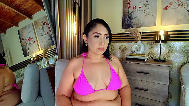 Snapshot of Madissononee chatting on 25, 2, 2026 Madissononee online show from 25, 2, 2026