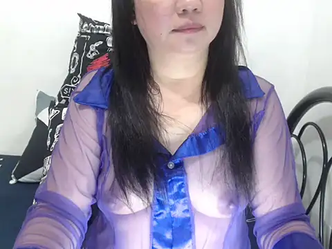 stacie iris online show from 26, 11, 2025