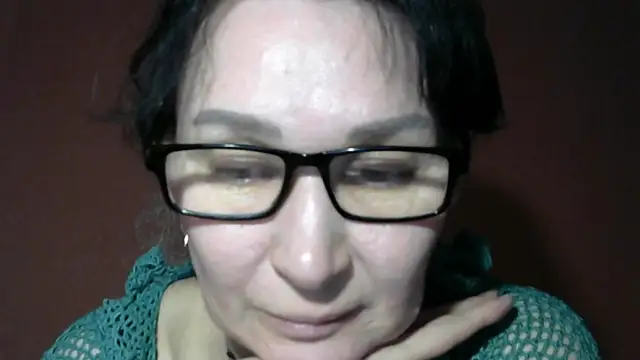 Snapshot of PrettyAndWild chatting on 19, 4, 2026 PrettyAndWild online show from 19, 4, 2026