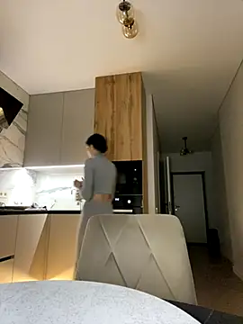 little belucci online show from 27, 11, 2025