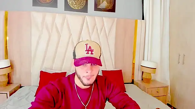 hottstuffx69 online show from 2, 11, 2025