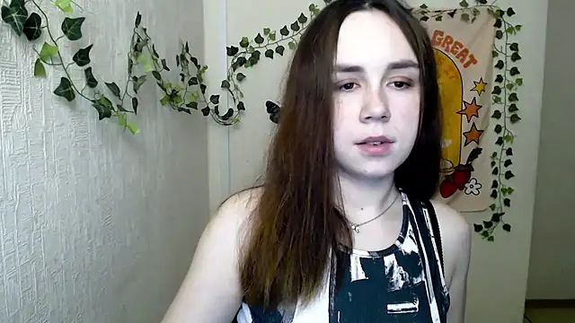 Snapshot of VeryVeryVeryShy_ chatting on 7, 3, 2026 VeryVeryVeryShy online show from 7, 3, 2026