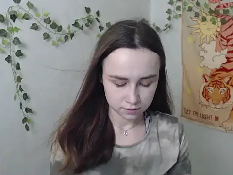 Snapshot of VeryVeryVeryShy_ chatting on 1, 4, 2026 VeryVeryVeryShy online show from 1, 4, 2026