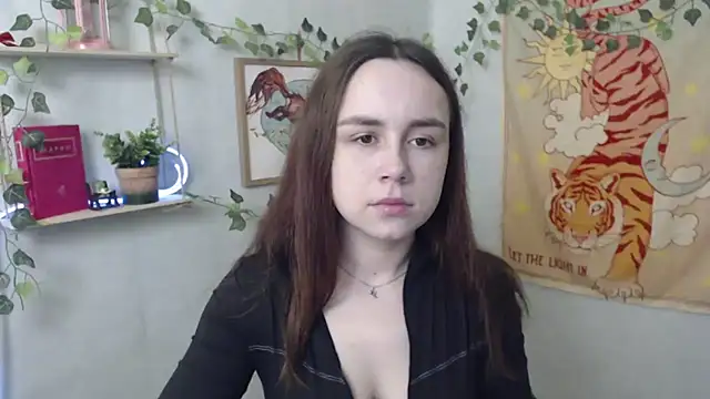 Snapshot of VeryVeryVeryShy_ chatting on 4, 4, 2026 VeryVeryVeryShy online show from 4, 4, 2026