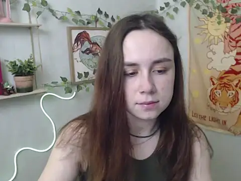 Snapshot of VeryVeryVeryShy_ chatting on 13, 4, 2026 VeryVeryVeryShy online show from 13, 4, 2026