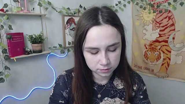 Snapshot of VeryVeryVeryShy_ chatting on 16, 4, 2026 VeryVeryVeryShy online show from 16, 4, 2026