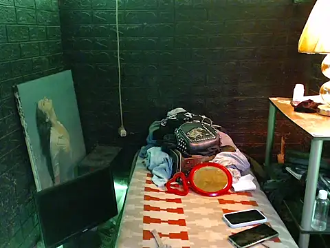 Snapshot of sweetsinner_xx chatting on 16, 11, 2025 sweetsinner xx online show from 16, 11, 2025