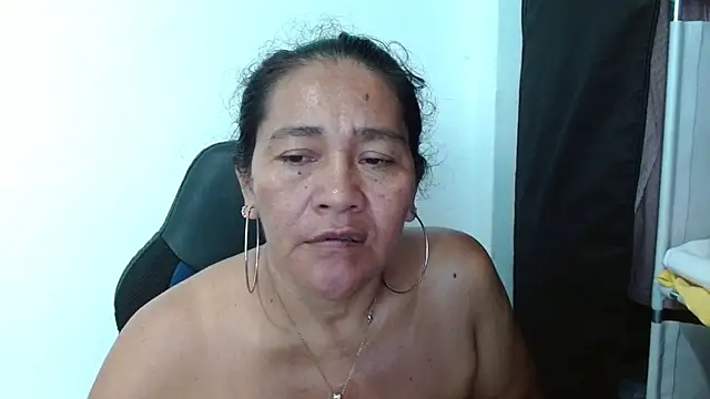 Snapshot of katia_mature chatting on 1, 11, 2025 katia mature online show from 1, 11, 2025