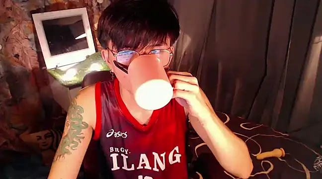 Sexy Handsome Drex online show from 2, 12, 2024