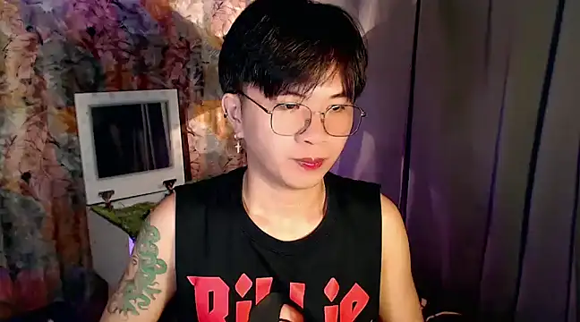 Sexy Handsome Drex online show from 12, 1, 2025