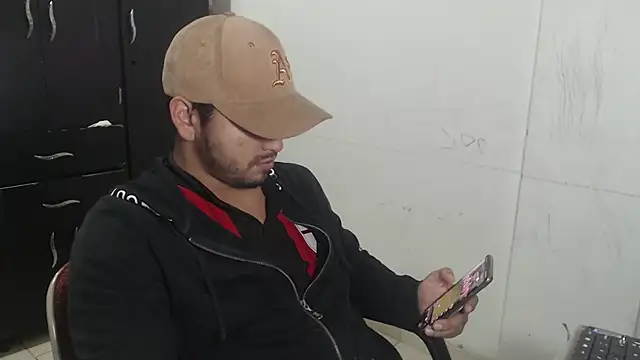 kylian 07 online show from 7, 11, 2025