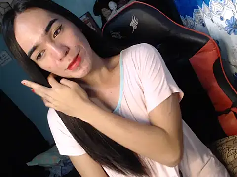 Snapshot of sexysassymirax chatting on 5, 2, 2026 sexysassymirax online show from 5, 2, 2026