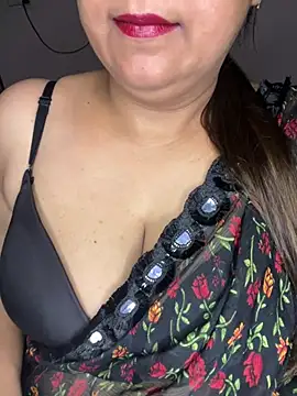 Snapshot of Zoya_Varma004 chatting on 2, 7, 2026 Zoya Varma004 online show from 2, 7, 2026
