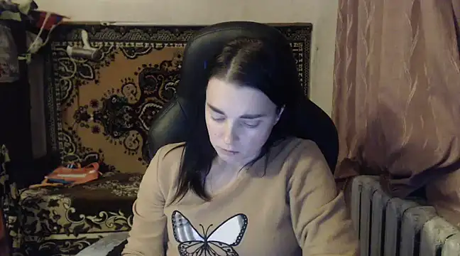 Snapshot of AlisaLaDiva chatting on 11, 12, 2024 AlisaLaDiva online show from 11, 12, 2024