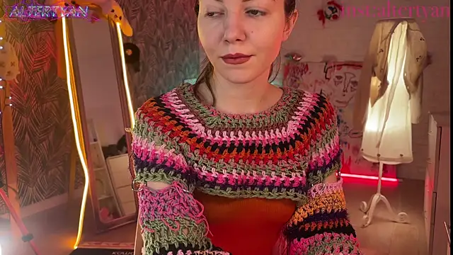 Snapshot of altertyan chatting on 13, 5, 2026 altertyan online show from 13, 5, 2026