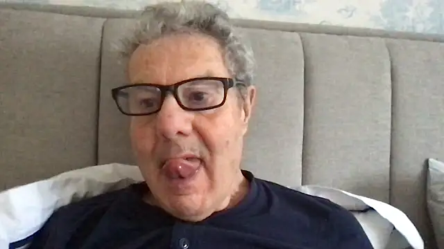 Snapshot of Oldpistolpete chatting on 4, 2, 2026 Oldpistolpete online show from 4, 2, 2026