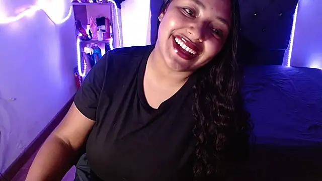 Snapshot of tatiana_wd chatting on 23, 4, 2026 tatiana wd online show from 23, 4, 2026