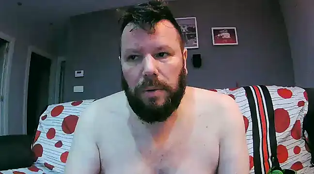 Snapshot of txan9876 chatting on 3, 1, 2025 txan9876 online show from 3, 1, 2025