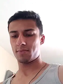 Snapshot of Ricardo_hot03 chatting on 17, 3, 2025 Ricardo hot03 online show from 17, 3, 2025