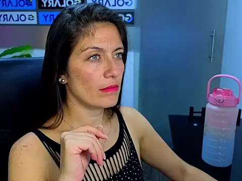 AnnyMilet  online show from 19, 3, 2026