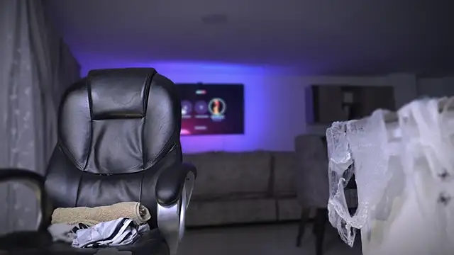 Frank Farrell online show from 28, 10, 2025