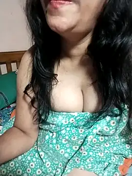 Snapshot of tharu_sweet chatting on 8, 5, 2026 tharu sweet online show from 8, 5, 2026