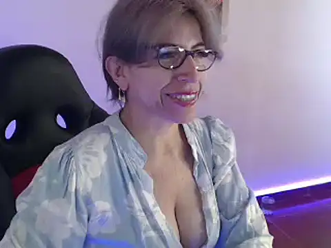 Chayla Ruiz online show from 19, 12, 2024