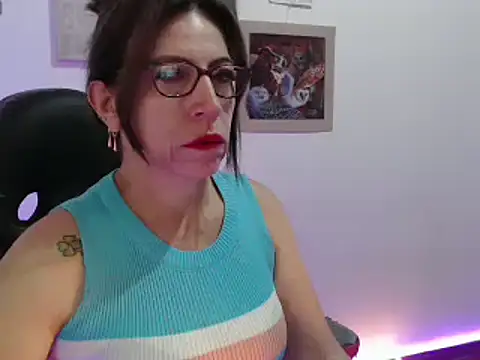 Chayla Ruiz online show from 28, 12, 2024