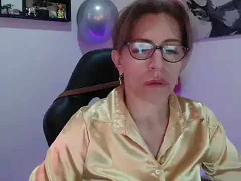 Chayla Ruiz online show from 7, 3, 2025