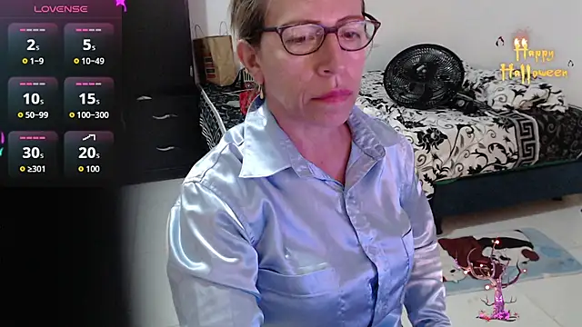 Chayla Ruiz online show from 23, 10, 2025