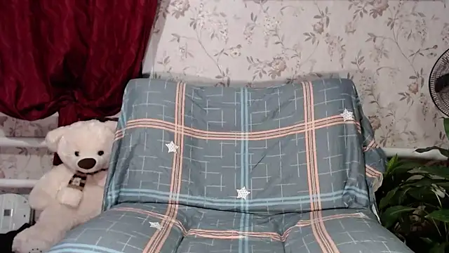 Snapshot of EmilyDoth chatting on 1, 12, 2024 EmilyDoth online show from 1, 12, 2024