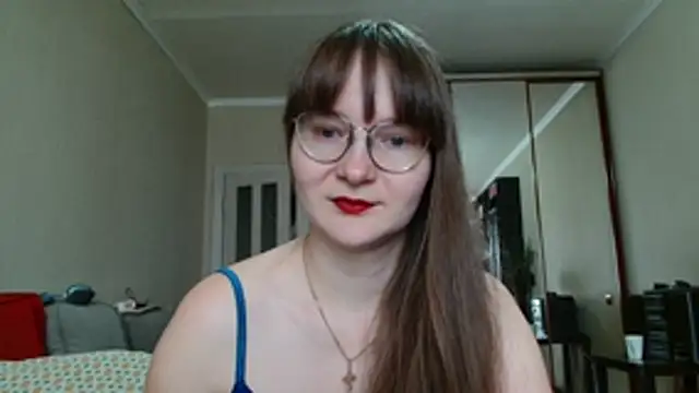 Snapshot of KiraGoldens chatting on 11, 6, 2026 KiraGoldens online show from 11, 6, 2026