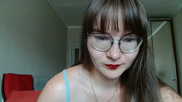 KiraGoldens online show from 23, 7, 2026