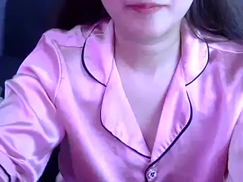 Snapshot of Bee_2k chatting on 11, 5, 2026 Bee 2k online show from 11, 5, 2026