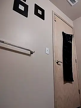 eatmeplease44 online show from 11, 1, 2026