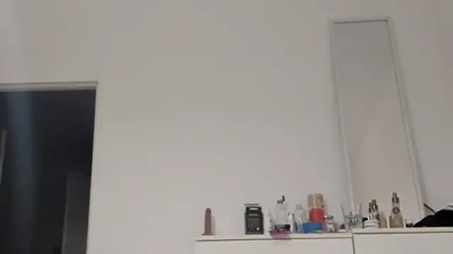 tamarapervert online show from 9, 2, 2026