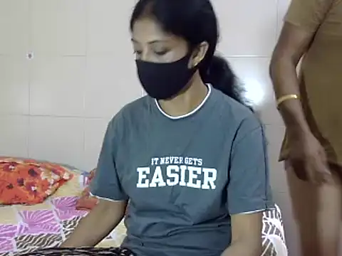 Indian Horny Wife online show from 4, 10, 2025