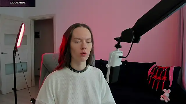 DivineBite online show from 18, 2, 2026