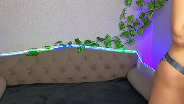 Snapshot of ParadisePleasure_ chatting on 28, 1, 2025 ParadisePleasure  online show from 28, 1, 2025