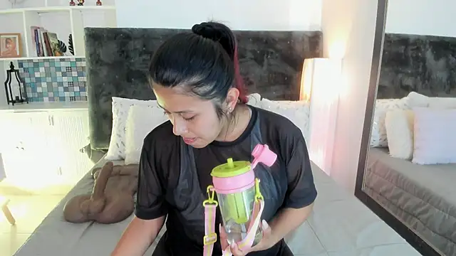 Snapshot of Karlagonzales_ chatting on 11, 7, 2026 Karlagonzales online show from 11, 7, 2026
