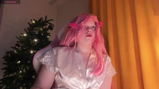 Snapshot of SueNiceeeee chatting on 7, 1, 2026 SueNiceeeee online show from 7, 1, 2026