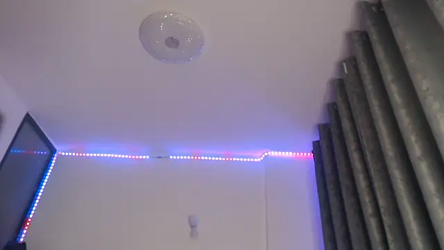 Snapshot of peeky_pinky chatting on 2, 7, 2026 peeky pinky online show from 2, 7, 2026