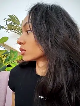 Leaberry online show from 2, 11, 2025