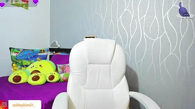 AshleyKim  online show from 20, 12, 2025