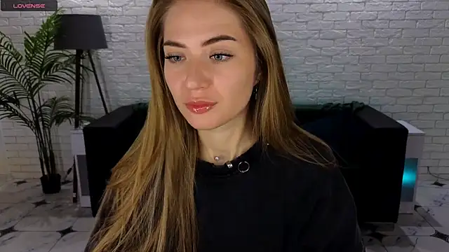 Adelyna Bird online show from 19, 9, 2025