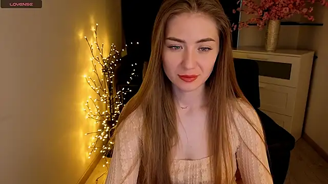Snapshot of Adelyna_Bird chatting on 27, 4, 2026 Adelyna Bird online show from 27, 4, 2026